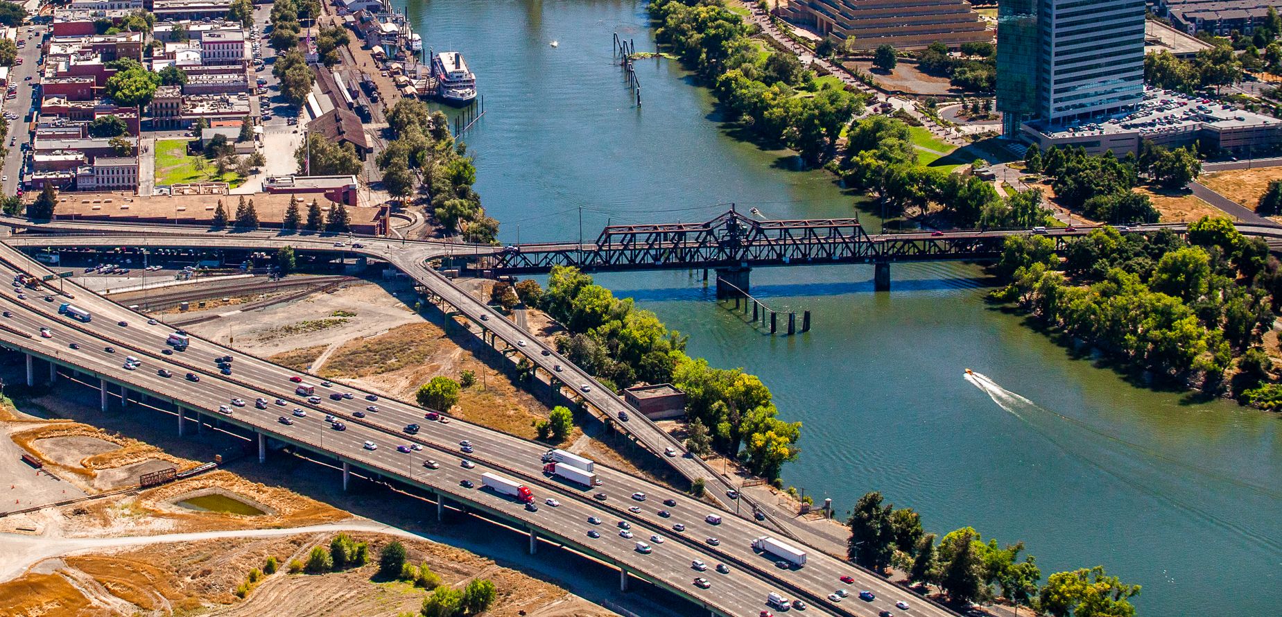 I Street Bridge to close Oct. 6–16 for siding repairs