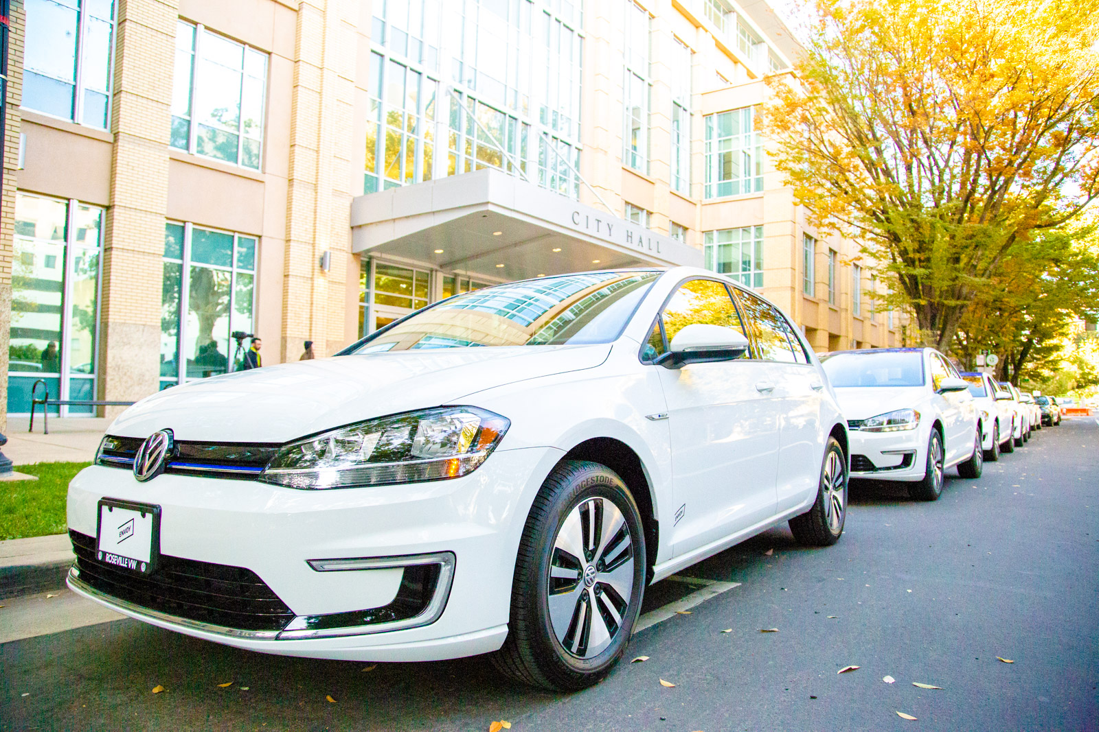 City wants to make it easier for residents to access electric vehicles