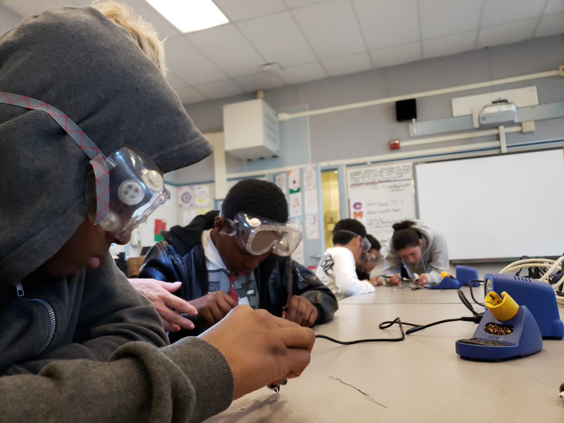 Students get hands-on tech training, thanks to City’s partnership with Verizon